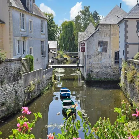 In Normandy Near Chateau Balleroy, Cleaning Included Sainte-Marguerite-d'Elle
